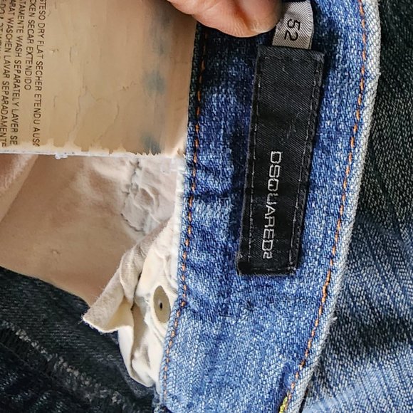 DSQUARED2 - AUTHENTIC BUTTON-FLY D2 STRAIGHT LEG JEANS - Picture 10 of 10